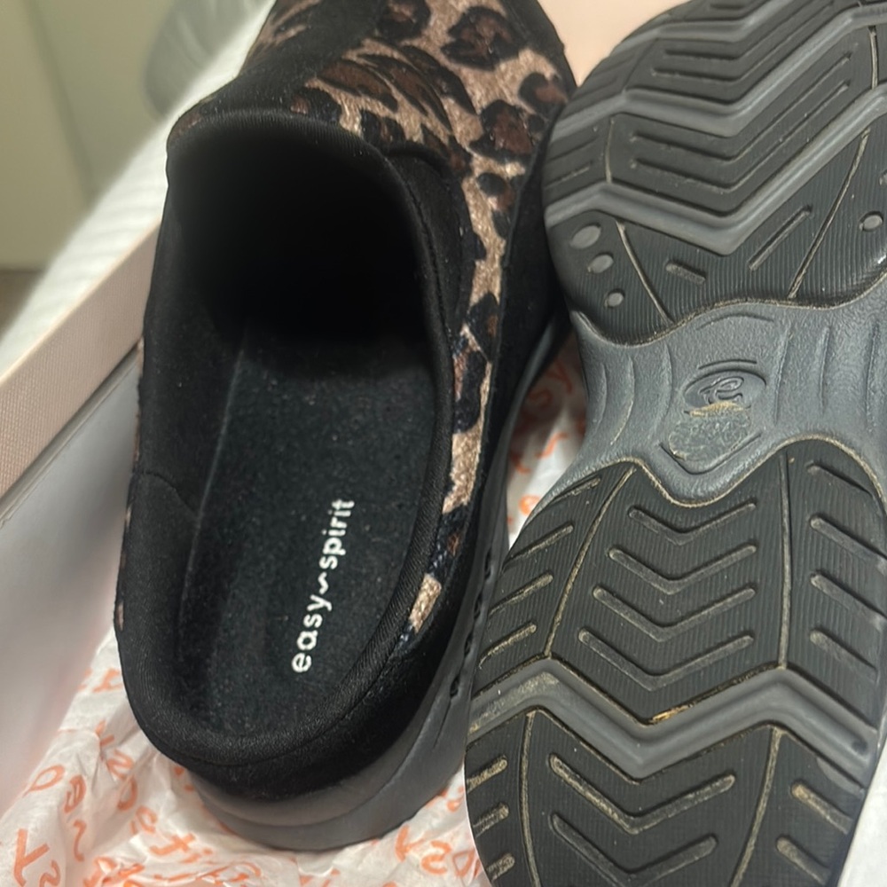 Easy Spirit Women's Leopard Print Slip-On Shoes